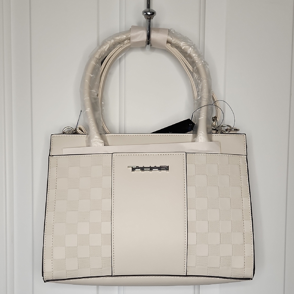 Elegant Cream Handbag